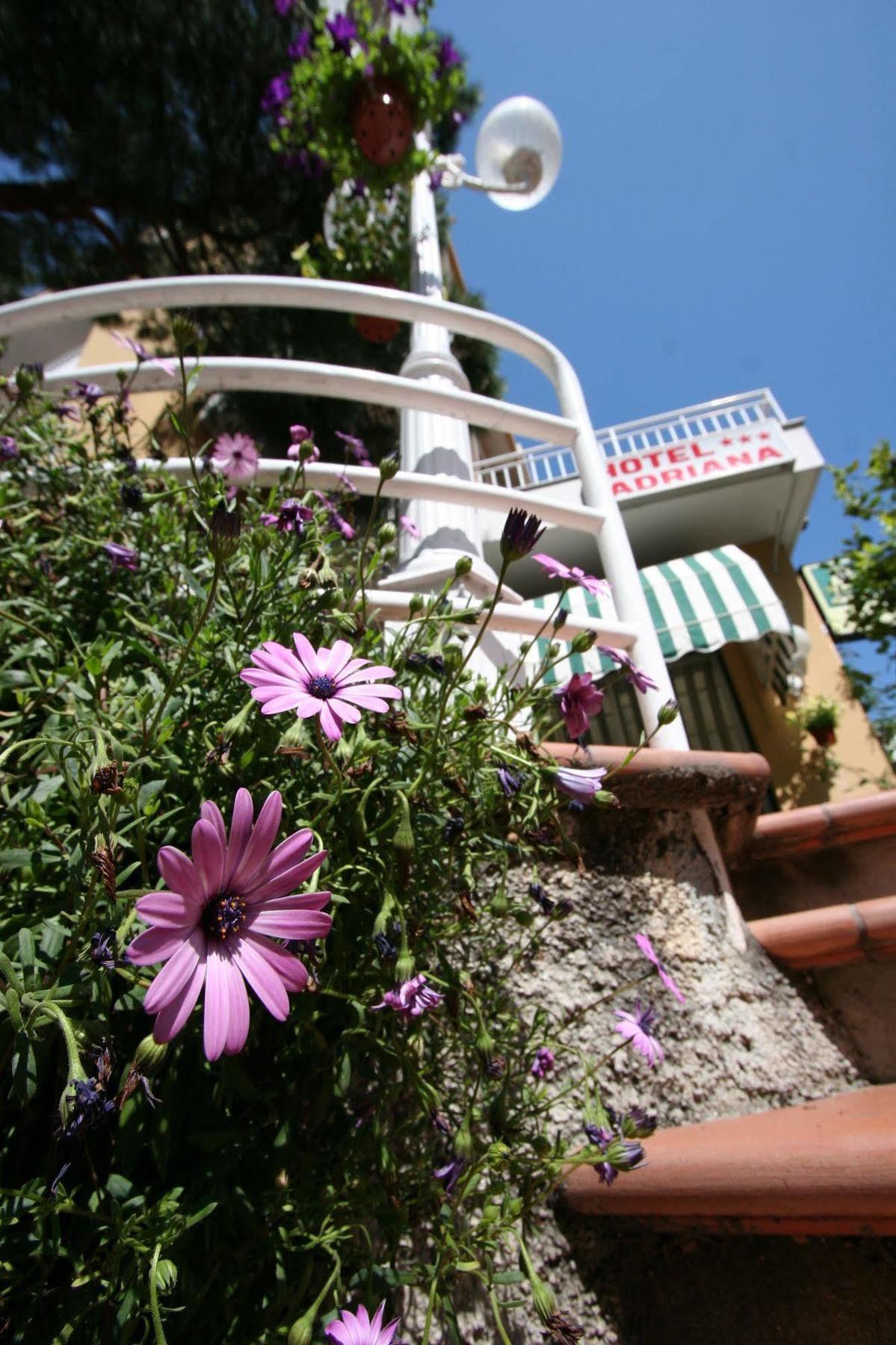 Albergo Adriana Celle Ligure Exterior photo