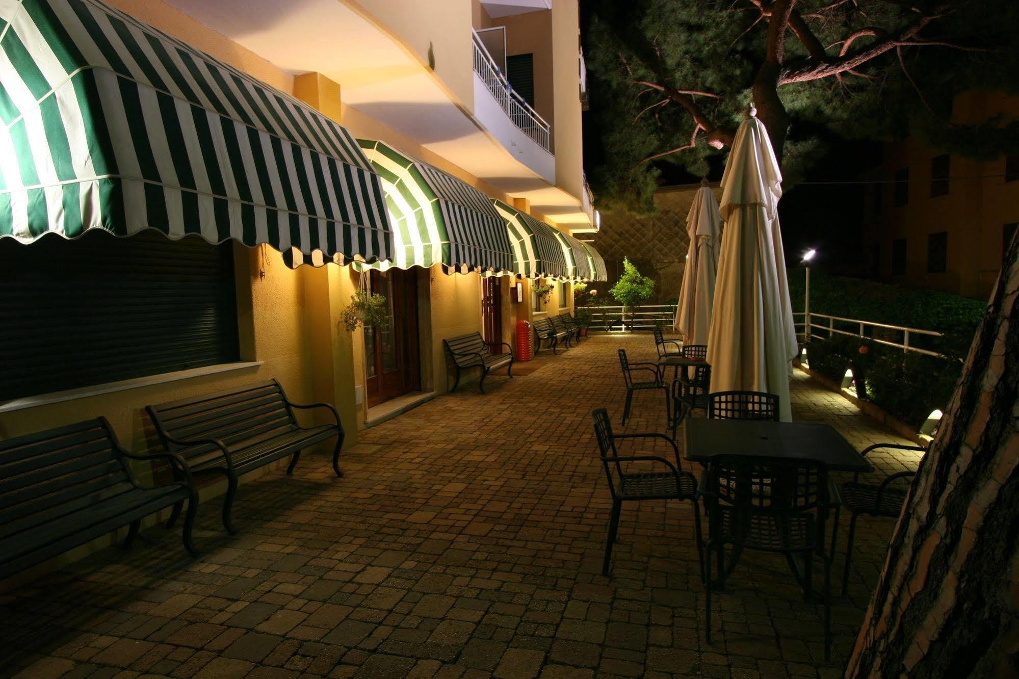 Albergo Adriana Celle Ligure Exterior photo